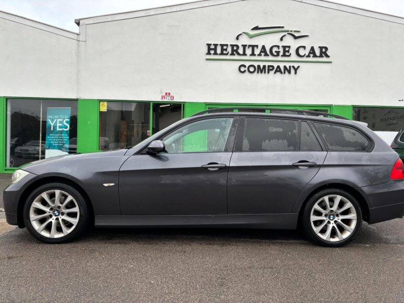 BMW 3 SERIES