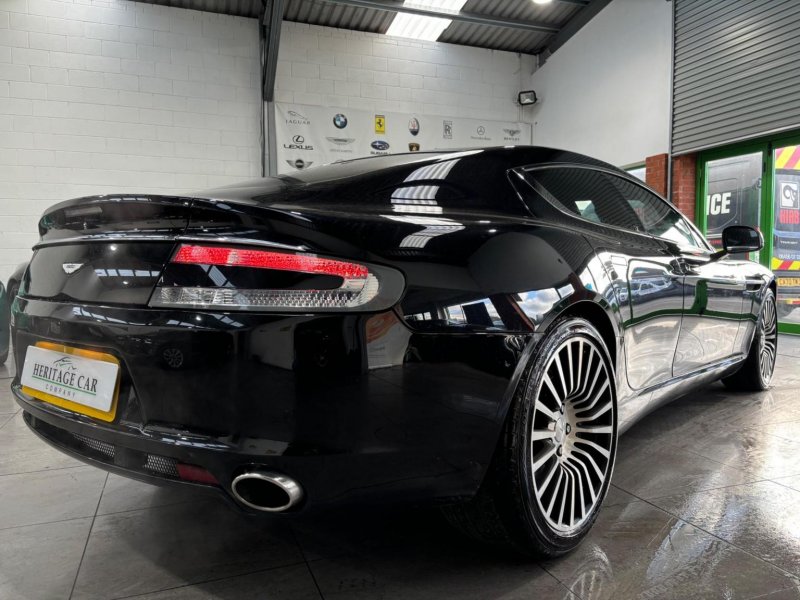 ASTON MARTIN RAPIDE